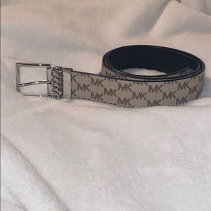 Michael Kors reversible belt